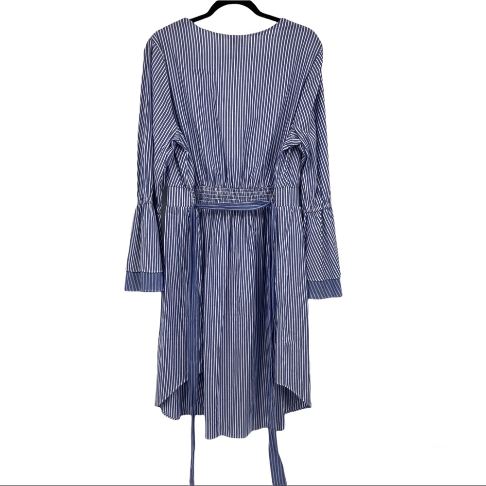 A New Day Pin Stripe Belted Waist Flare Sleeve Wrap Top Dress 1X NEW - Picture 2 of 10